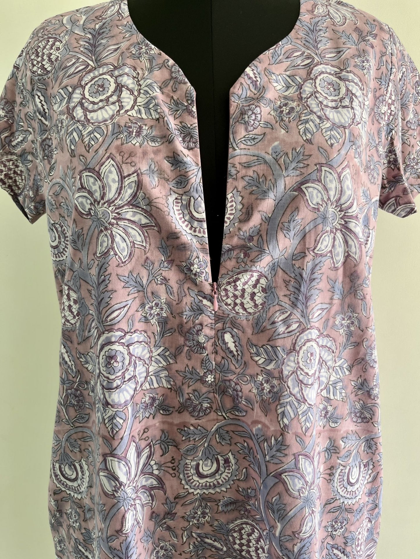 Sarupya Handblock Cotton Nursing Gown