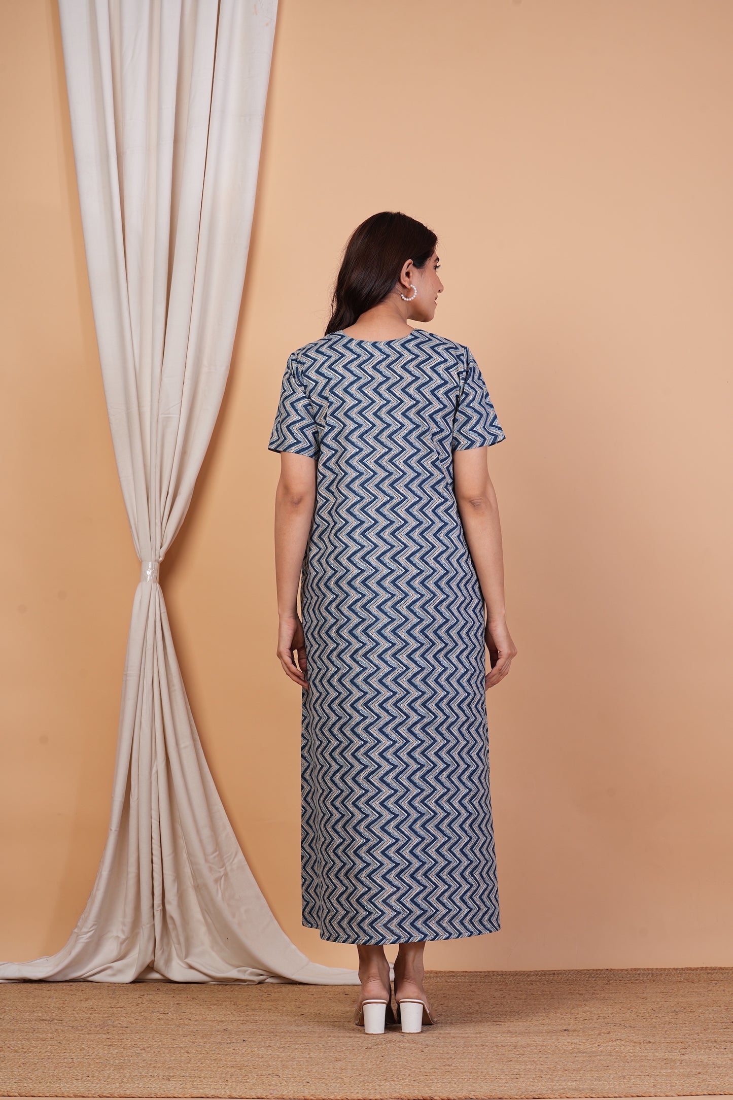 Dhrti Cotton Nursing Gown