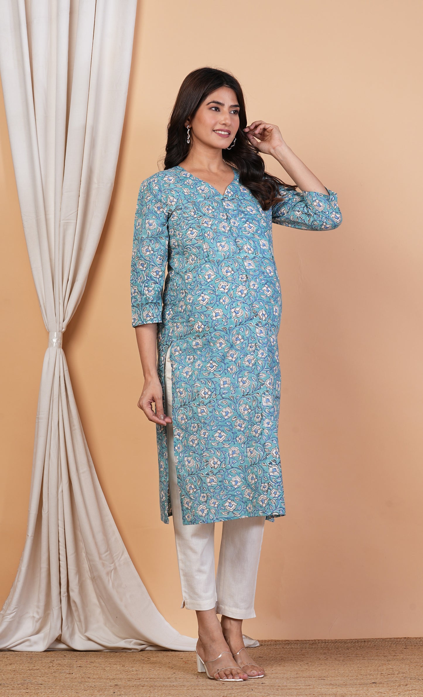 Neeladri Cotton Feeding Kurti