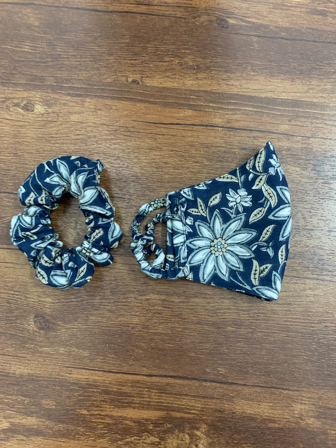 Nidra Mask & Scrunchie Set